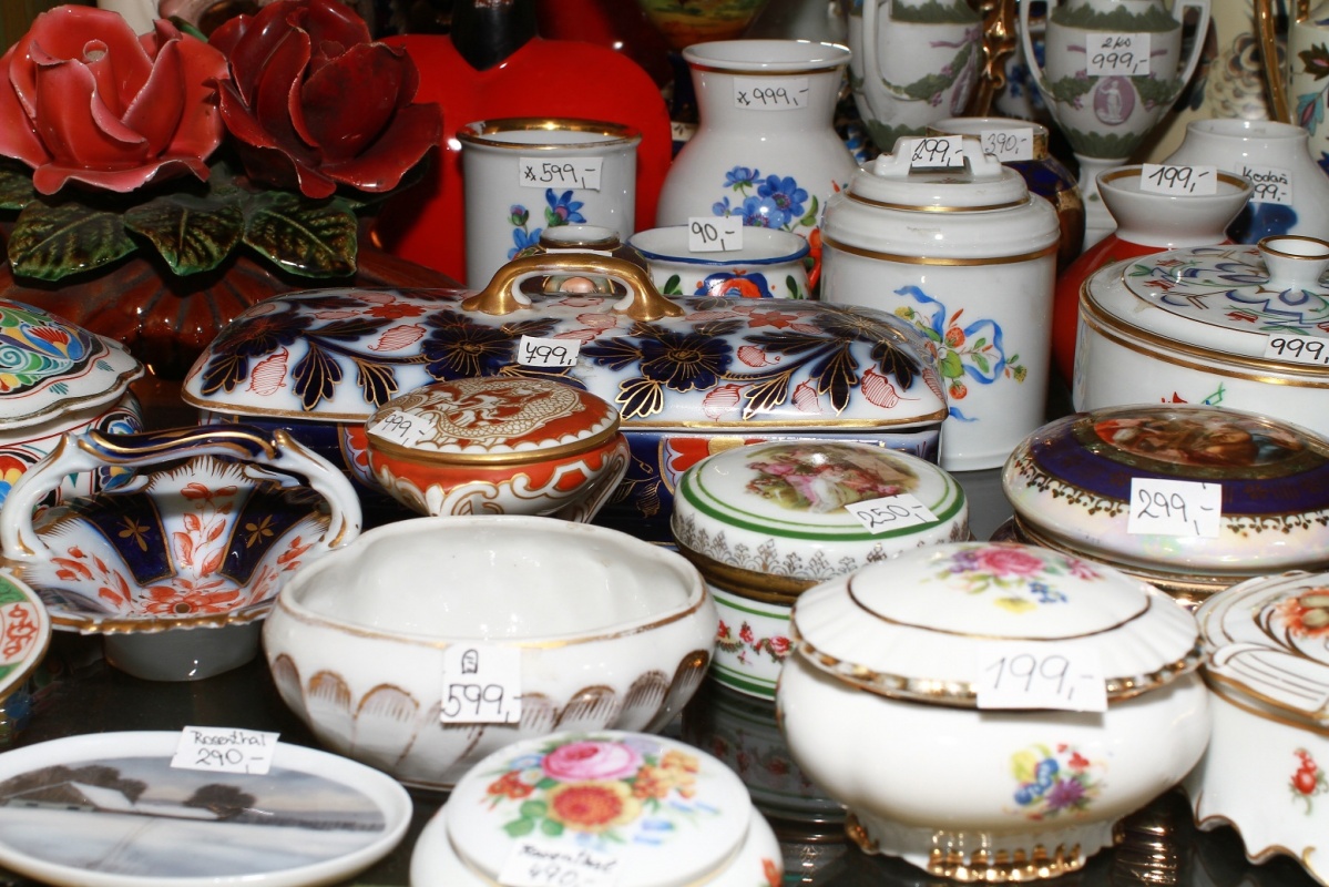 Fotogalerie - Porcelán - Starožitný porcelán - prodej starožitností